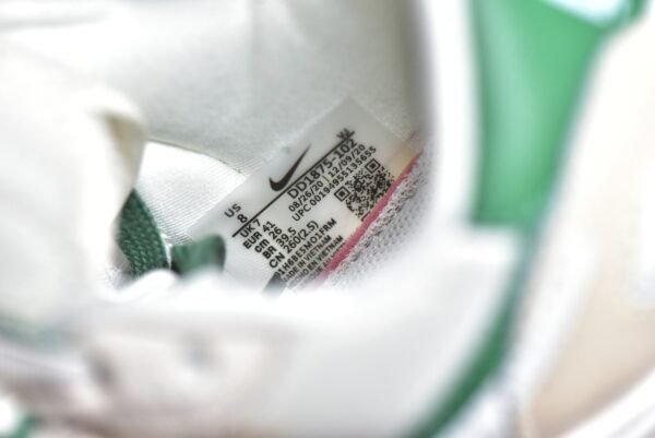 Sacai x VaporWaffle White green    DD1875-102 - Image 16