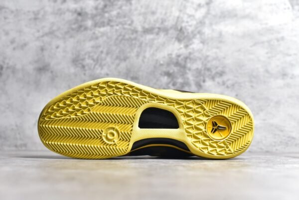 Nike Zoom Kobe 8 Black Yellow    555286-077 - Image 9