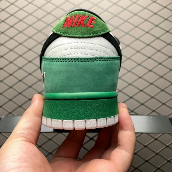 Nike SB Dunk Low Heineken    304292-302 - Image 2