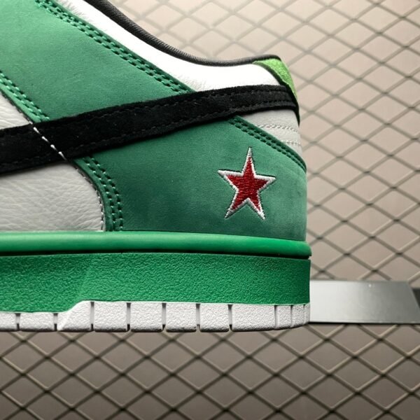 Nike SB Dunk Low Heineken    304292-302 - Image 4