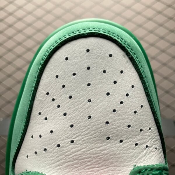 Nike SB Dunk Low Heineken    304292-302 - Image 7