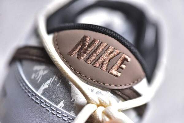 Nike SB Dunk Low Heartbeat Email Heart Weimi Blue Brown    DD1391-100 - Image 13