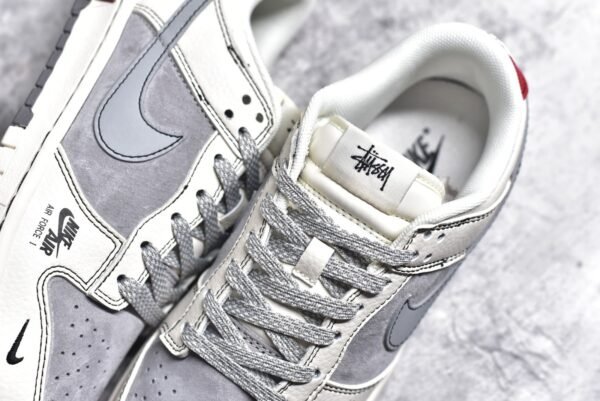 Nike SB Dunk Low Stusey Collaboration - Grey White Light Grey Hook    SJ2068-302 - Image 9