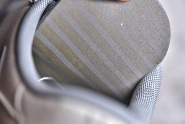 Travis Scott x Fragment Design x Air Jordan 1 Low OG SP Supreme Collaboration - Mi Bai Zinc Grey     XZ1168-003 - Image 17