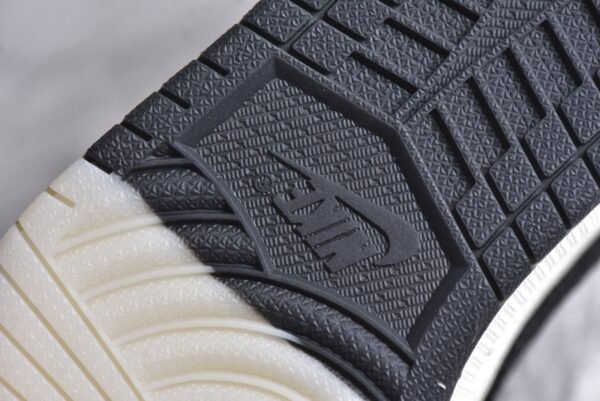 Travis Scott x Fragment Design x Air Jordan 1 Low OG SP Supreme Collaboration - Mihei    JH6088-704 - Image 14