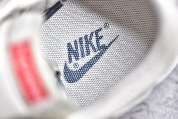 Travis Scott x Fragment Design x Air Jordan 1 Low OG SP Supreme joint-off-white and gray    BB7518-001 - Image 15