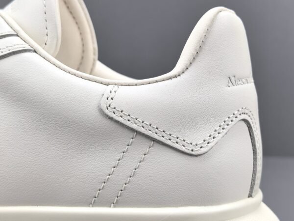 Alexander McQueen - Image 16