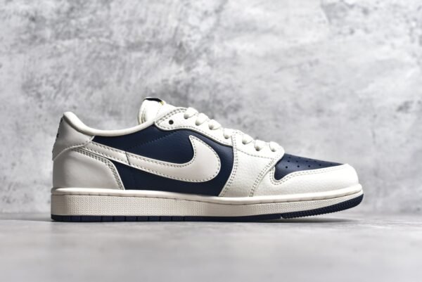 Travis Scott x Fragment Design x Air Jordan 1 Low OG SP Burberry joint-off-white navy    BB6588-312 - Image 3