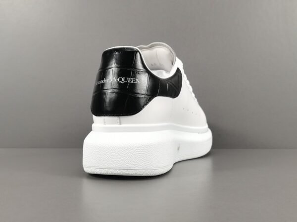 Alexander McQueen   Black - Image 6