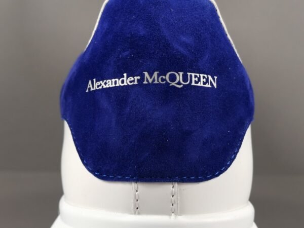 Alexander McQueen   Blue tail - Image 13