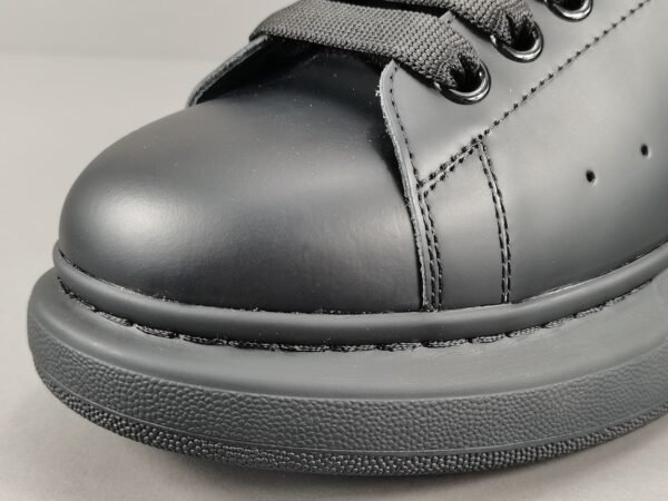 Alexander McQueen  Black - Image 11