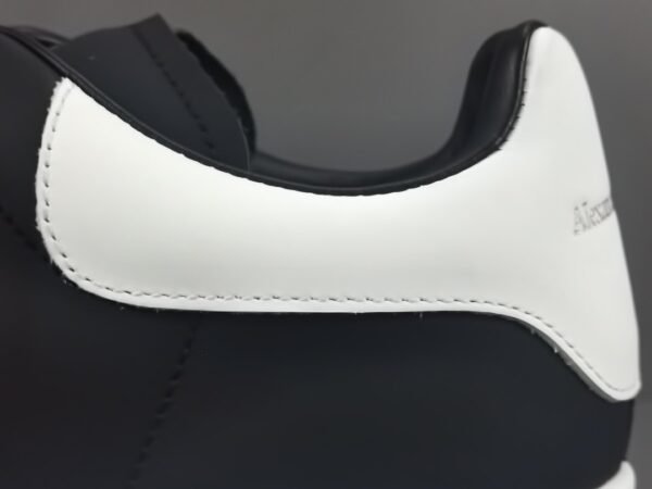 Alexander McQueen  Black - Image 11