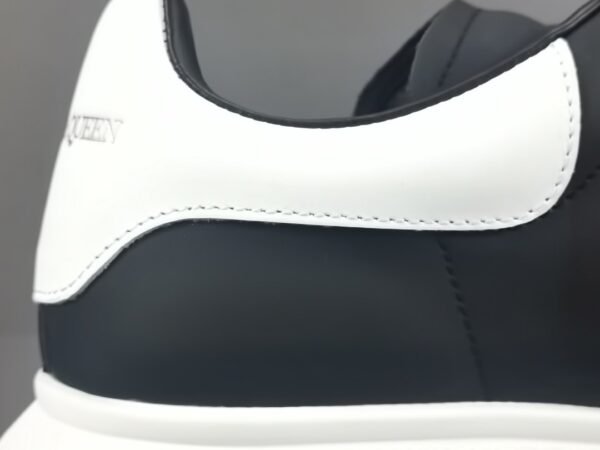 Alexander McQueen  Black - Image 13