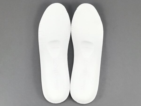 Alexander McQueen White silver tail - Image 16