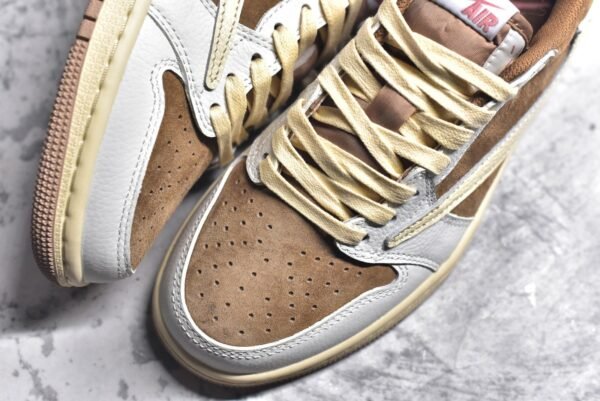 Travis Scott x Jordan Air Jordan 1 Low OG Tan  DM7866-106 - Image 11