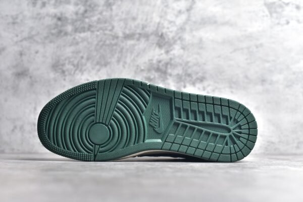 TS x Air Jordan AJ1 Low Customized color scheme with inverted hook    JJ5288-011 - Image 11