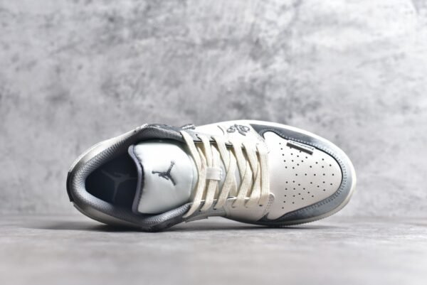 Air Jordan AJ1 Low Customized color scheme    553558-065 - Image 4
