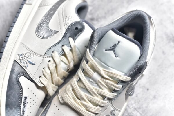 Air Jordan AJ1 Low Customized color scheme    553558-065 - Image 6