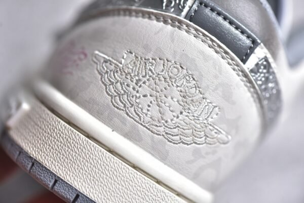 Air Jordan AJ1 Low Customized color scheme    553558-065 - Image 8