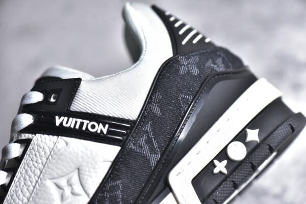 Louis Vuitton LV Trainer White Black     1A9JG9 - Image 21