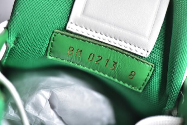 Louis Vuitton LV Trainer#54 Signature White Green      1ABNIS - Image 16