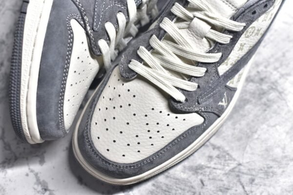 Travis Scott x Fragment Design x Jordan Air Jordan 1 Low OG SP  LV collaboration - Grey Pig Eight print    SJ2068-001 - Image 6