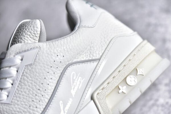 Louis Vuitton LV Trainer White Grey Signature  1A8WAV - Image 11