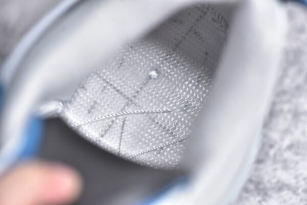 Discover the Air Jordan AJ4 Retro “Military Blue” (2024)    FV5029-141 - Image 19